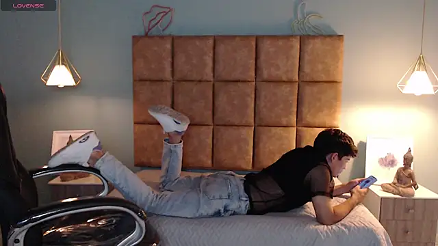 AlejooTwink online show from 02/26/25, 09:27