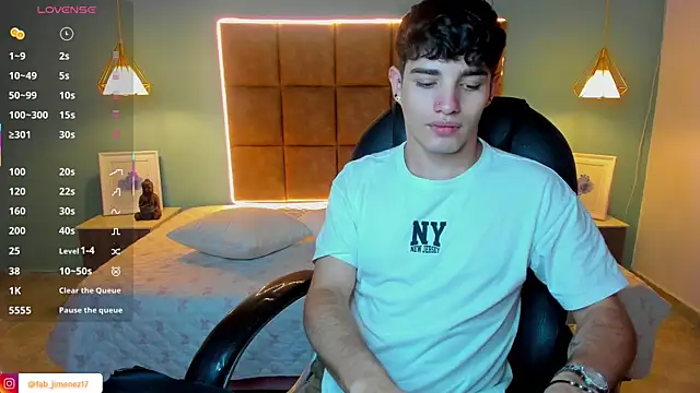 AlejooTwink online show from 09/19/25, 08:20