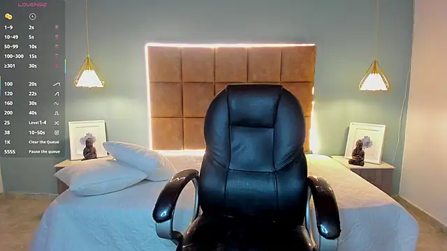 AlejooTwink online show from 10/07/25, 03:04