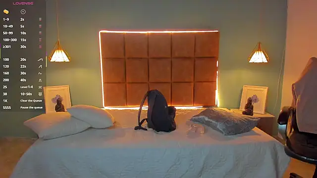 AlejooTwink online show from 10/13/25, 08:47