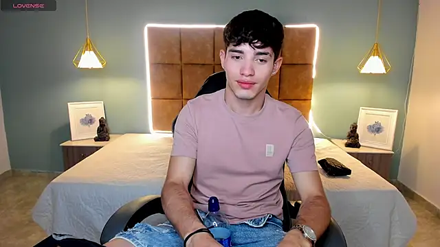 AlejooTwink online show from 03/03/26, 01:34