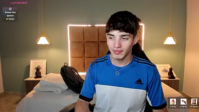 AlejooTwink online show from 05/01/26, 03:55