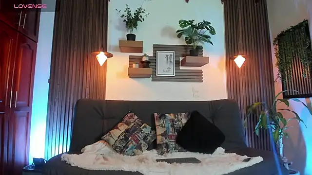 Layla 707 online show from 03/22/25, 05:49