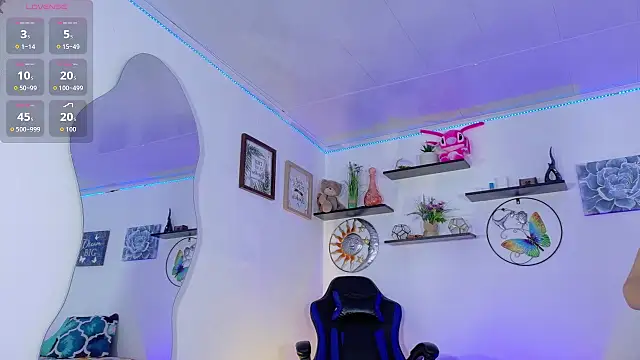 Snapshot of Noah_tyler_ chatting on 10/09/25, 01:47 Noah tyler online show from 10/09/25, 01:47