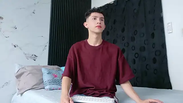 Snapshot of Noah_tyler_ chatting on 03/09/26, 06:01 Noah tyler online show from 03/09/26, 06:01