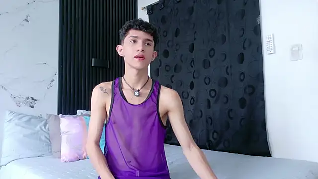 Snapshot of Noah_tyler_ chatting on 04/21/26, 06:55 Noah tyler online show from 04/21/26, 06:55