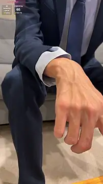 Snapshot of kimkim123123 chatting on 10/07/25, 12:24 kimkim123123 online show from 10/07/25, 12:24