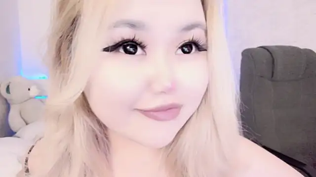 amelia sunlight online show from 12/22/24, 11:09