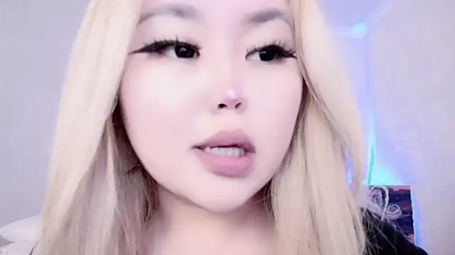 amelia sunlight online show from 01/08/25, 07:56