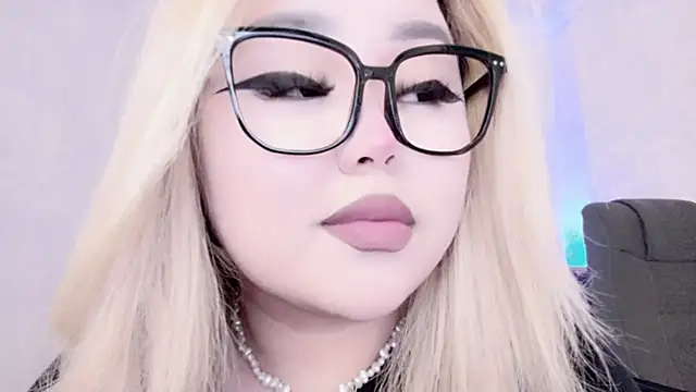 amelia sunlight online show from 01/18/25, 10:49