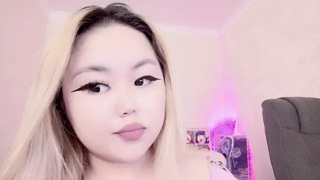 amelia sunlight online show from 02/25/25, 12:36