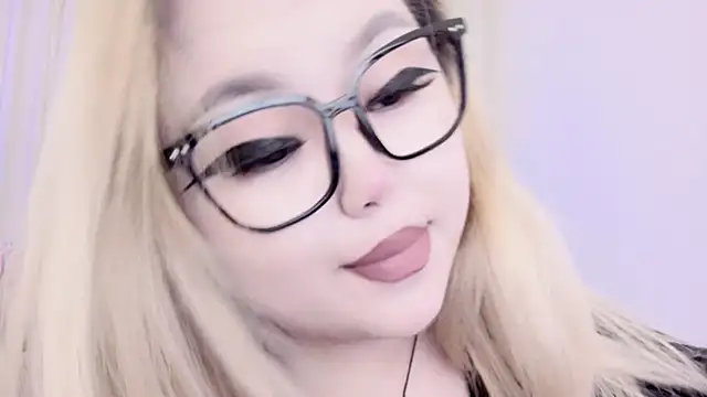 amelia sunlight online show from 03/12/25, 11:22