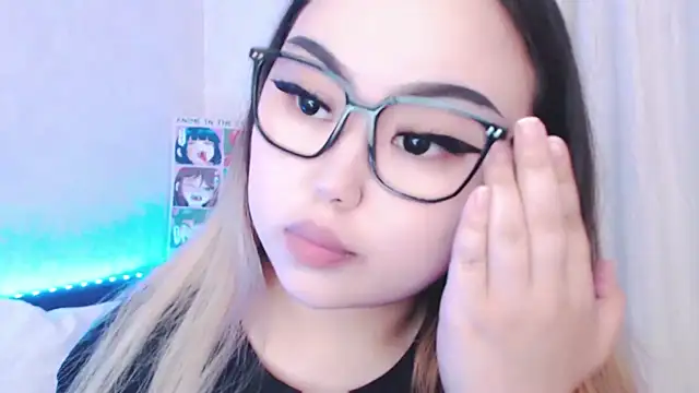 Snapshot of amelia_sunlight chatting on 05/30/26, 03:42 amelia sunlight online show from 05/30/26, 03:42