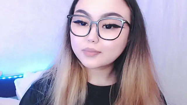 Snapshot of amelia_sunlight chatting on 06/04/26, 03:51 amelia sunlight online show from 06/04/26, 03:51