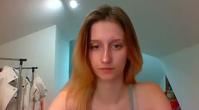 Snapshot of LUNA_delight chatting on 12/02/24, 02:41 LUNA delight online show from 12/02/24, 02:41