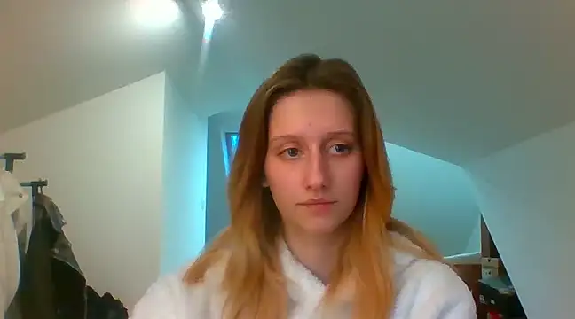 Snapshot of LUNA_delight chatting on 01/08/25, 02:46 LUNA delight online show from 01/08/25, 02:46