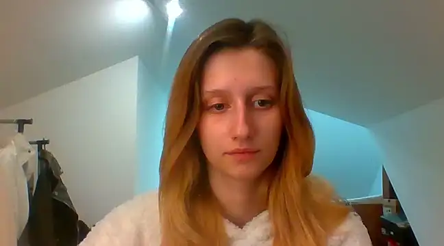 Snapshot of LUNA_delight chatting on 01/08/25, 05:48 LUNA delight online show from 01/08/25, 05:48