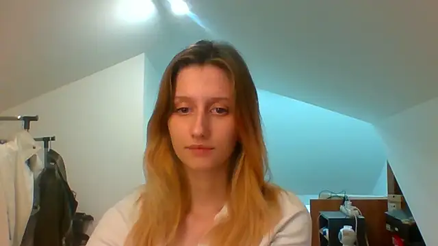 Snapshot of LUNA_delight chatting on 01/17/25, 05:41 LUNA delight online show from 01/17/25, 05:41