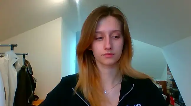 Snapshot of LUNA_delight chatting on 02/05/25, 02:37 LUNA delight online show from 02/05/25, 02:37