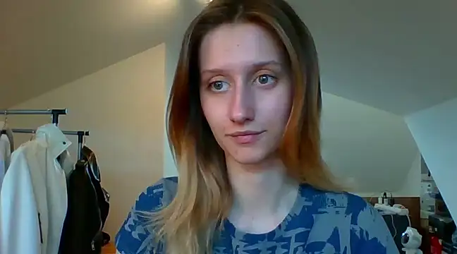 Snapshot of LUNA_delight chatting on 02/12/25, 02:43 LUNA delight online show from 02/12/25, 02:43