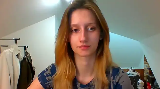 Snapshot of LUNA_delight chatting on 02/12/25, 06:19 LUNA delight online show from 02/12/25, 06:19