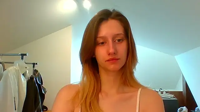 Snapshot of LUNA_delight chatting on 02/28/25, 07:48 LUNA delight online show from 02/28/25, 07:48