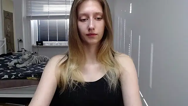 Snapshot of LUNA_delight chatting on 09/10/25, 05:29 LUNA delight online show from 09/10/25, 05:29