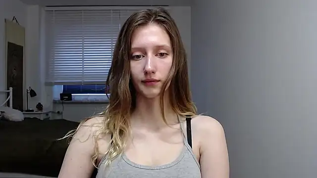 Snapshot of LUNA_delight chatting on 09/29/25, 05:23 LUNA delight online show from 09/29/25, 05:23