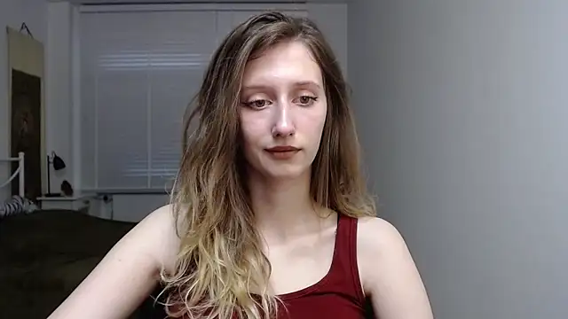 Snapshot of LUNA_delight chatting on 10/13/25, 05:29 LUNA delight online show from 10/13/25, 05:29