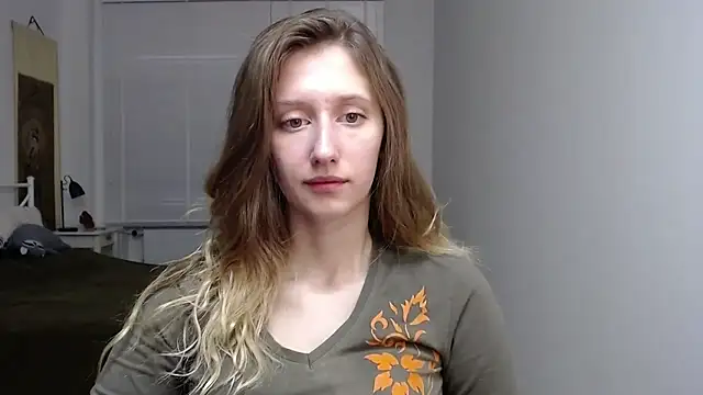 Snapshot of LUNA_delight chatting on 10/17/25, 05:32 LUNA delight online show from 10/17/25, 05:32