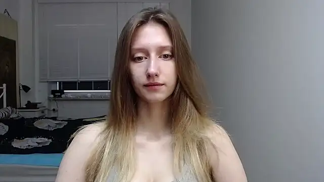 Snapshot of LUNA_delight chatting on 10/28/25, 06:28 LUNA delight online show from 10/28/25, 06:28