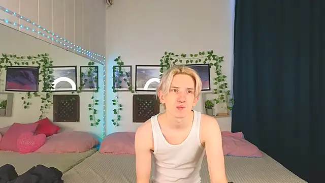 Ron Vils online show from 01/14/25, 03:53