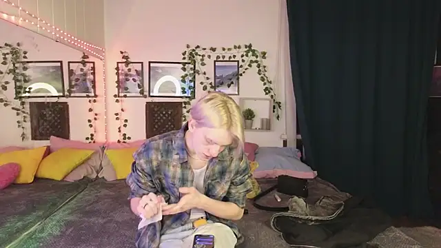 Ron Vils online show from 03/21/25, 03:02