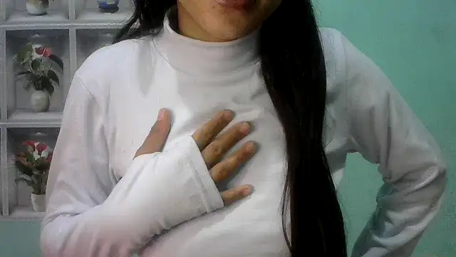 Snapshot of nanhi_munni chatting on 12/02/25, 01:33 nanhi munni online show from 12/02/25, 01:33