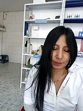 Megan jennerr online show from 09/10/25, 03:34