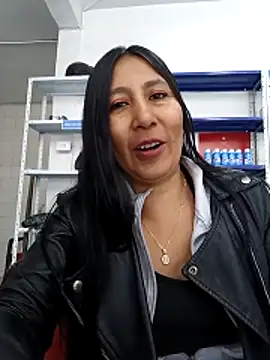 Snapshot of Megan_jennerr chatting on 12/19/25, 02:57 Megan jennerr online show from 12/19/25, 02:57