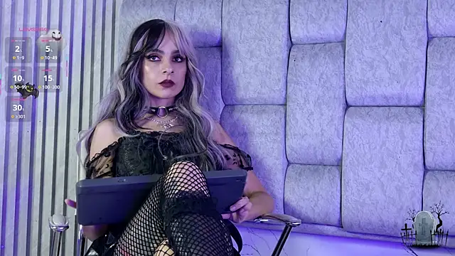 Snapshot of Alice_noir chatting on 09/22/25, 10:23 Alice noir online show from 09/22/25, 10:23