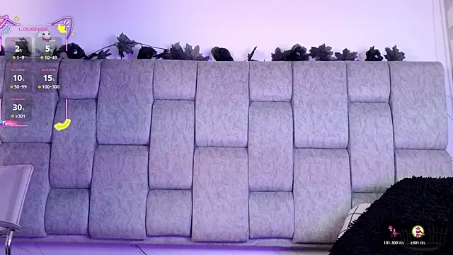 Snapshot of Alice_noir chatting on 10/23/25, 10:52 Alice noir online show from 10/23/25, 10:52