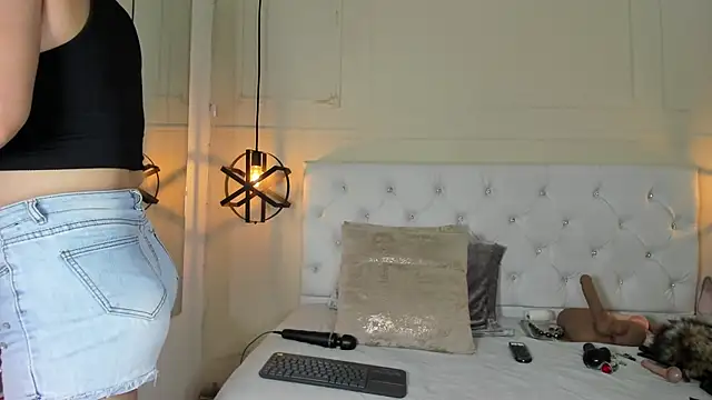 Snapshot of Slut_Milf_ chatting on 01/06/25, 06:41 Slut Milf  online show from 01/06/25, 06:41