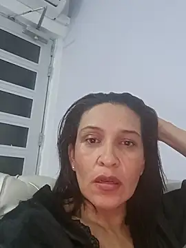 Snapshot of Slut_Milf_ chatting on 03/05/25, 01:42 Slut Milf  online show from 03/05/25, 01:42