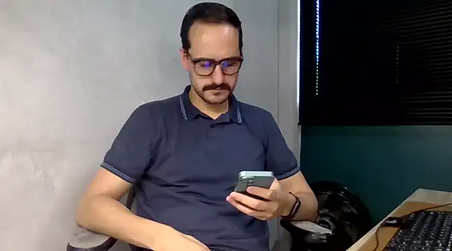 Superdad online show from 12/09/24, 01:55