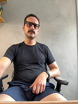 Superdad online show from 10/13/25, 01:44