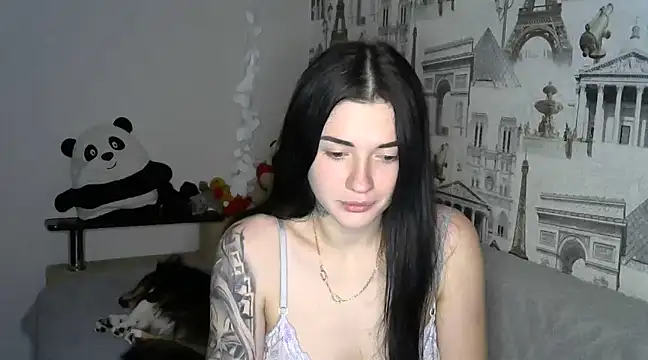 Liana diva online show from 01/01/25, 11:29