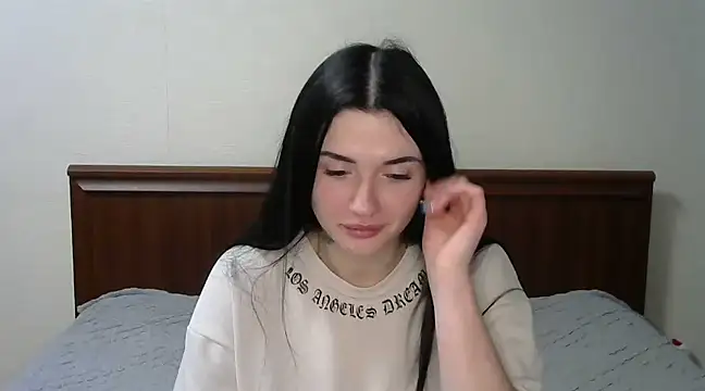 Liana diva online show from 02/13/25, 07:31