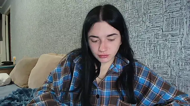 Snapshot of Liana_diva chatting on 03/08/26, 08:12 Liana diva online show from 03/08/26, 08:12