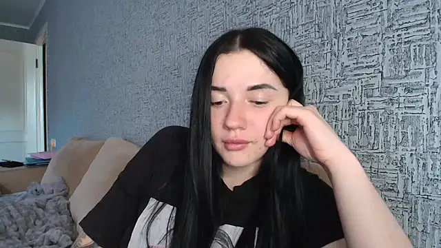 Snapshot of Liana_diva chatting on 03/22/26, 11:24 Liana diva online show from 03/22/26, 11:24