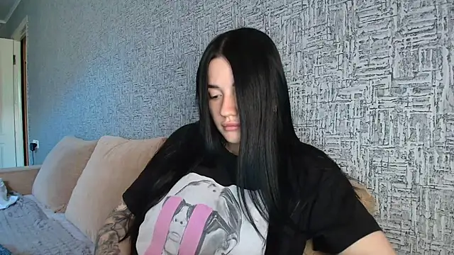 Snapshot of Liana_diva chatting on 05/06/26, 10:53 Liana diva online show from 05/06/26, 10:53