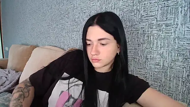 Snapshot of Liana_diva chatting on 06/09/26, 02:06 Liana diva online show from 06/09/26, 02:06