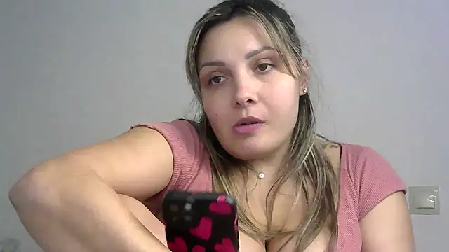Snapshot of Iskor_ka chatting on 01/08/25, 07:34 Iskor ka online show from 01/08/25, 07:34