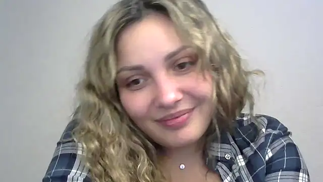 Snapshot of Iskor_ka chatting on 01/13/25, 08:48 Iskor ka online show from 01/13/25, 08:48